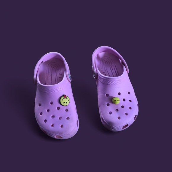 Crocs Kid Pinned Classic Clogs - Picture 2 of 3